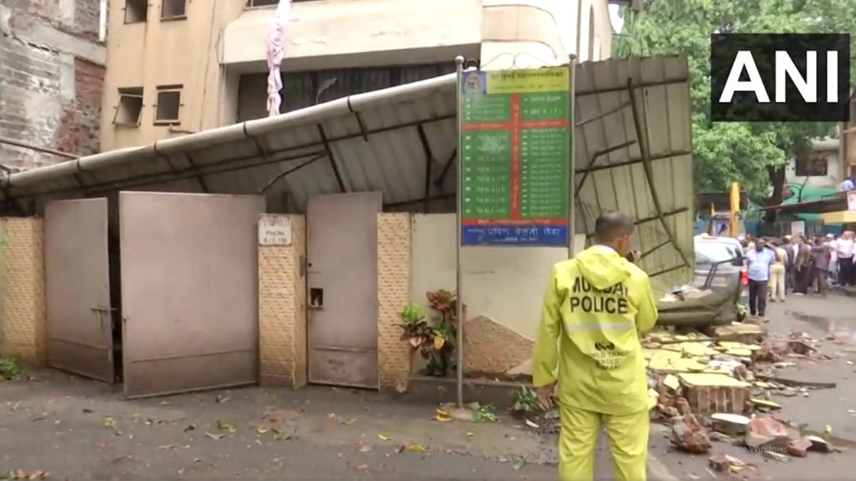 Maharashtra: Portion of building collapses in Ghatkopar, op underway to rescue stranded residents | VIDEO