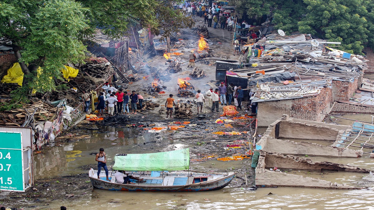 SHOCKING! Man, believed to be dead and cremated, returns home in Bihar's Muzaffarpur