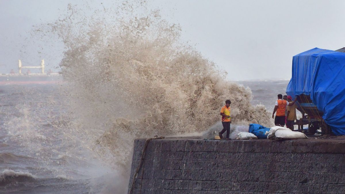 Cyclone Biparjoy LIVE UPDATES: Storm weakened to ‘very severe’, likely to enter Rajasthan on June 16 | CHECK HERE