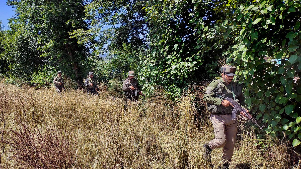 Jammu and Kashmir: Soldier injured in encounter with terrorists, search underway near LoC in Poonch