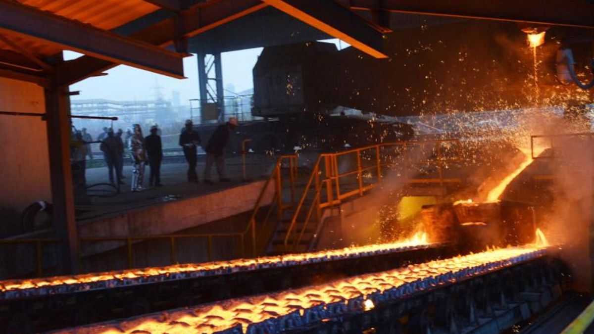 Jharkhand: Major fire breaks out at SAIL's Bokaro Steel plant, efforts underway to douse flames