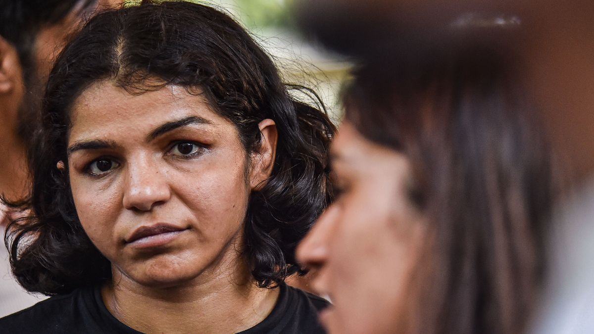 Sakshi Malik Sex - Sakshi Malik claims Babita Phogat sympathised with government during  wrestlers protest â€“ India TV