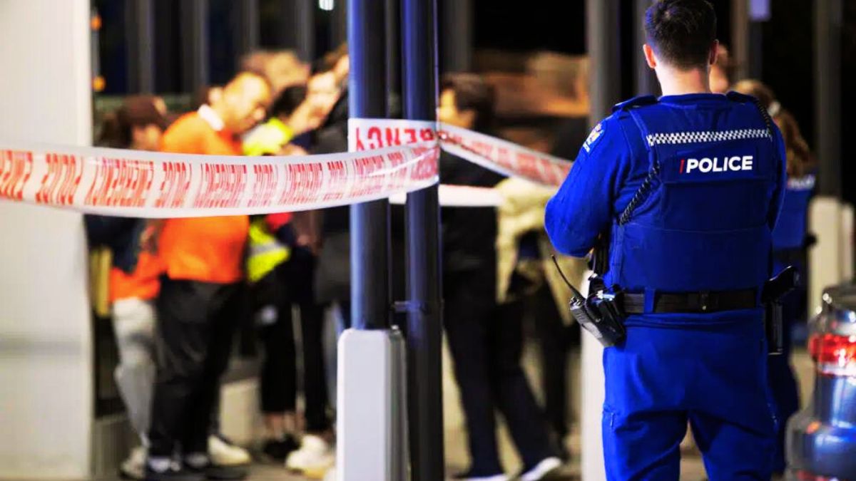 New Zealand SHOCKER: Man wielding axe attacks diners at a Chinese restaurant; 4 wounded