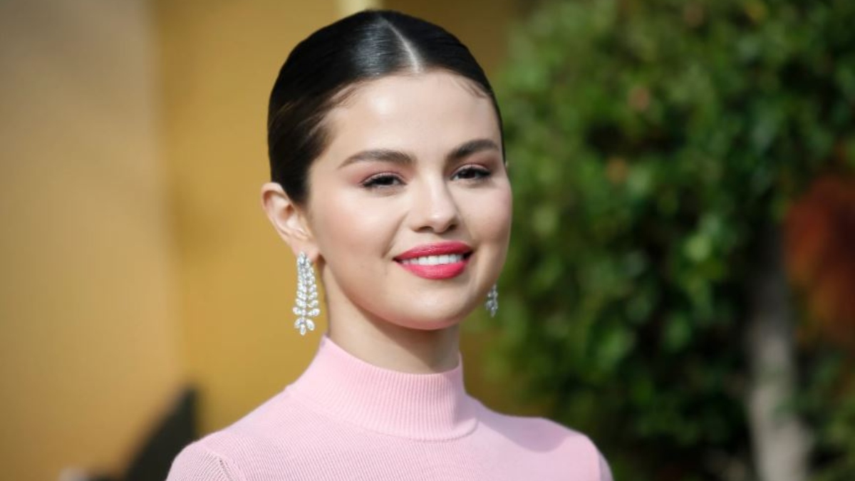 Selena Gomez teases new music with photos from her recording studio