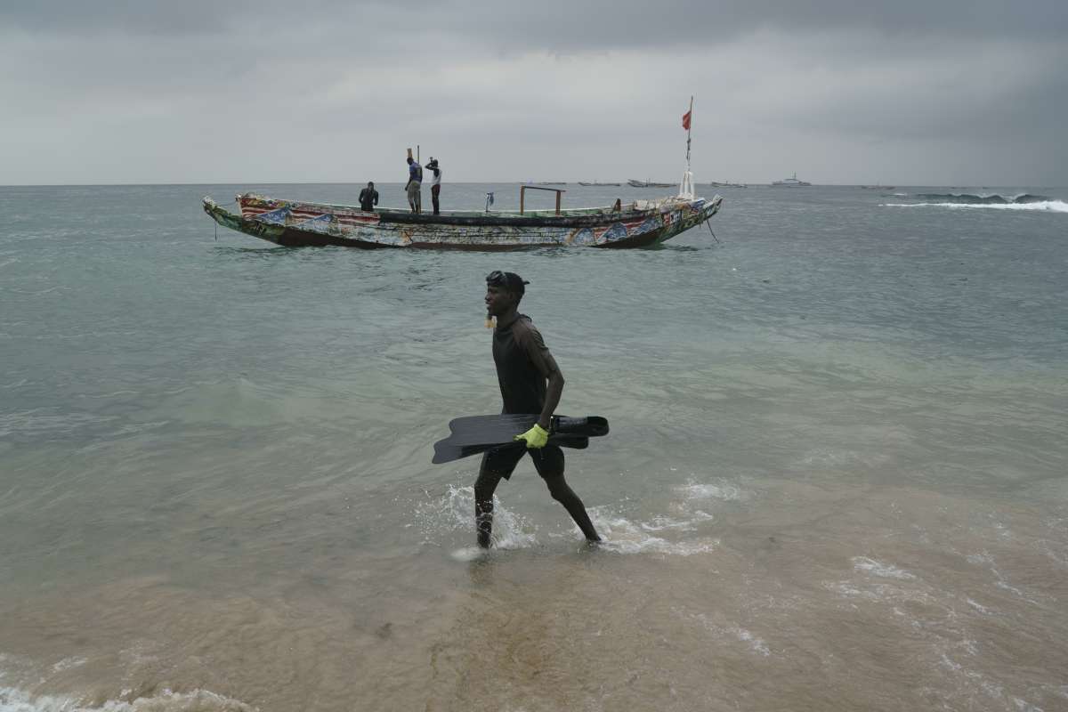 At least 68 African migrants dead, 74 missing as boat capsizes off Yemen, confirms UN