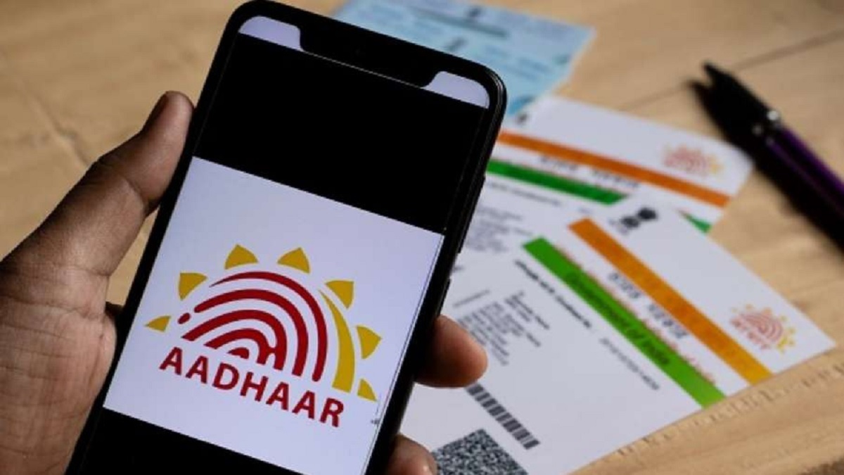 Easily update your Aadhaar card photo