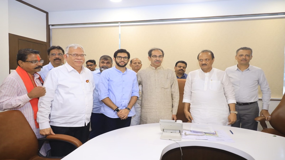 Uddhav Thackeray meets Maharashtra Deputy CM Ajit Pawar in Mumbai latest updates maharashtra aditya thackeray video – India TV