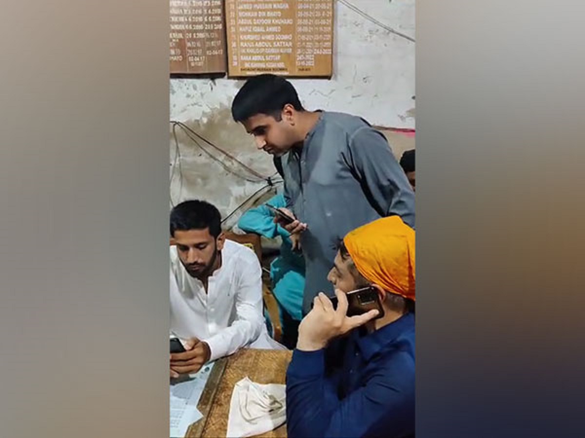 Pakistan: Unidentified miscreants barge in Gurudwara; force Sikh devotees to stop kirtan