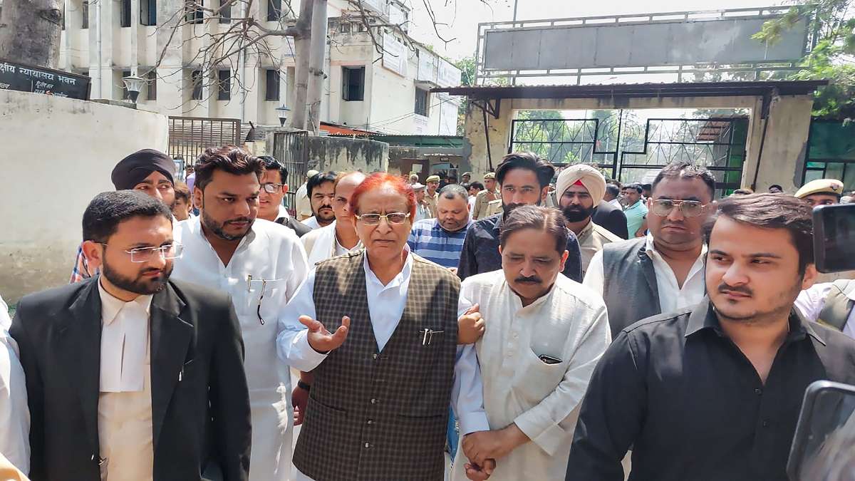 Azam Khan's 'Y-category' security withdrawn, UP govt says 'not needed'