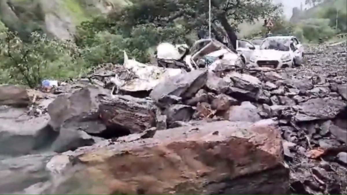 Uttarakhand: Three killed, several vehicles buried as rain-triggered landslide hits Uttarkashi | VIDEO