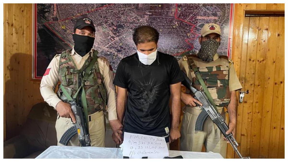 Al Badr Hybrid terrorist arrested in Srinagar with arms and ammunition