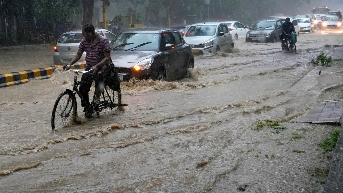 Maharashtra: Holiday declared in all schools, colleges in Mumbai due to heavy rains on July 27