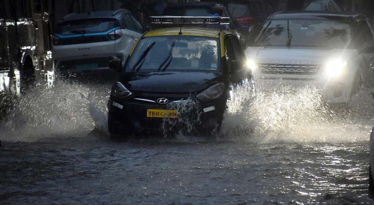 IMD predicts heavy to very heavy rainfall in Mumbai; Modak Sagar Lake overflows