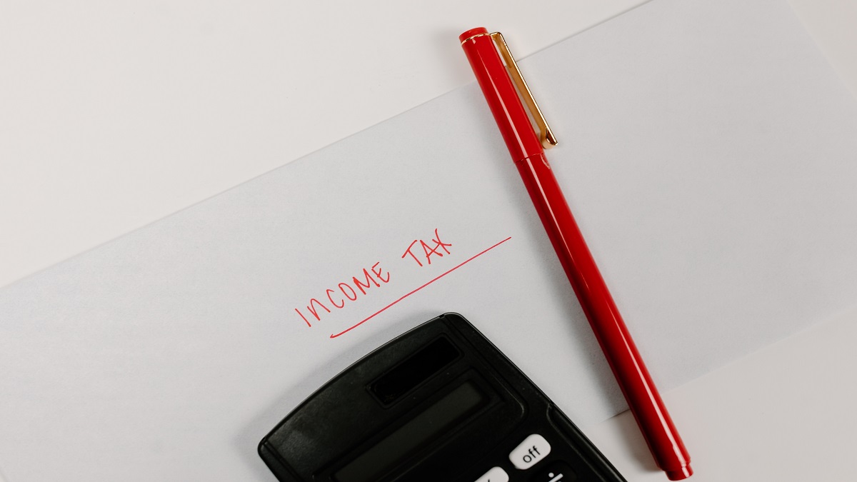 File your Income Tax Returns online before the deadline: Check last-minute ITR filing tips here