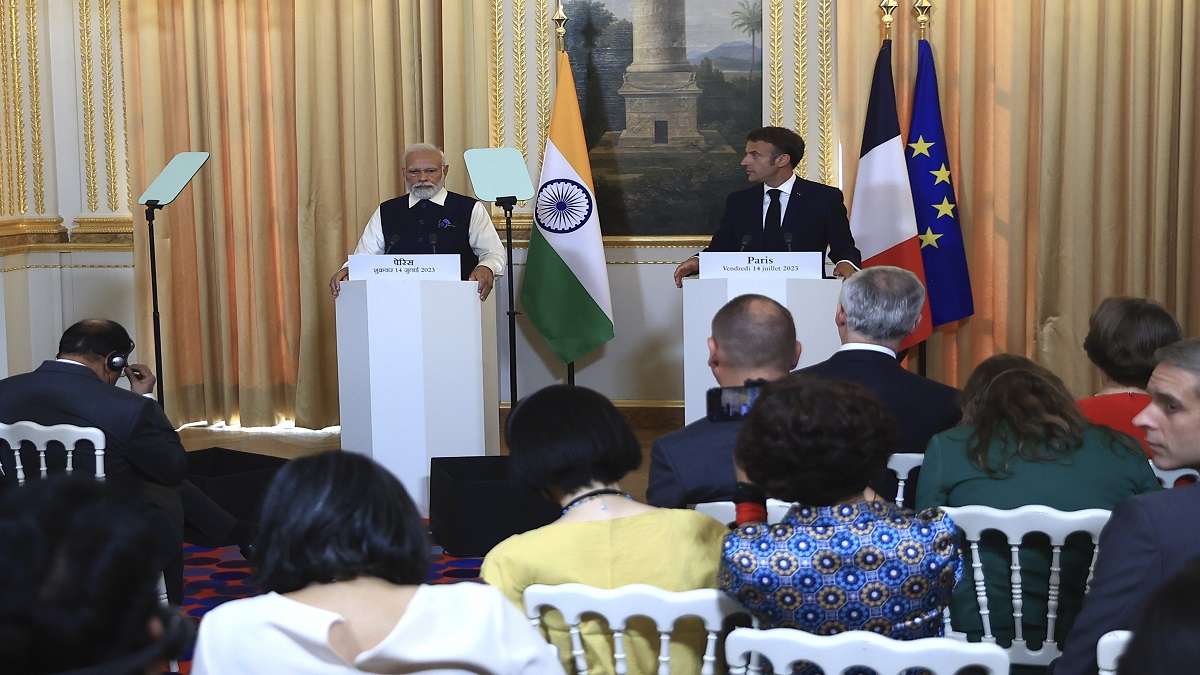 PM Modi Emmanuel Macron press meet updates France important partner Make in  India Aatmanirbhar Bharat natural partner | India News – India TV