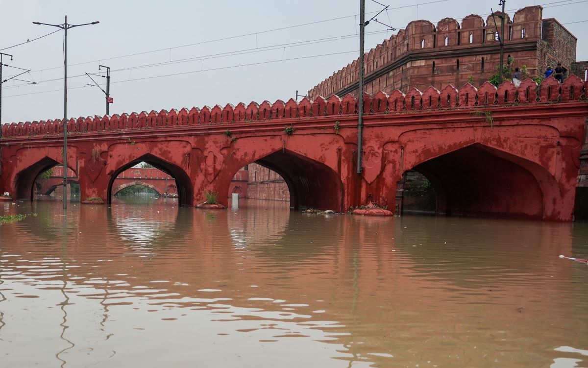 Delhi Floods: Over 25,000 people rescued as water level of Yamuna river starts to decline