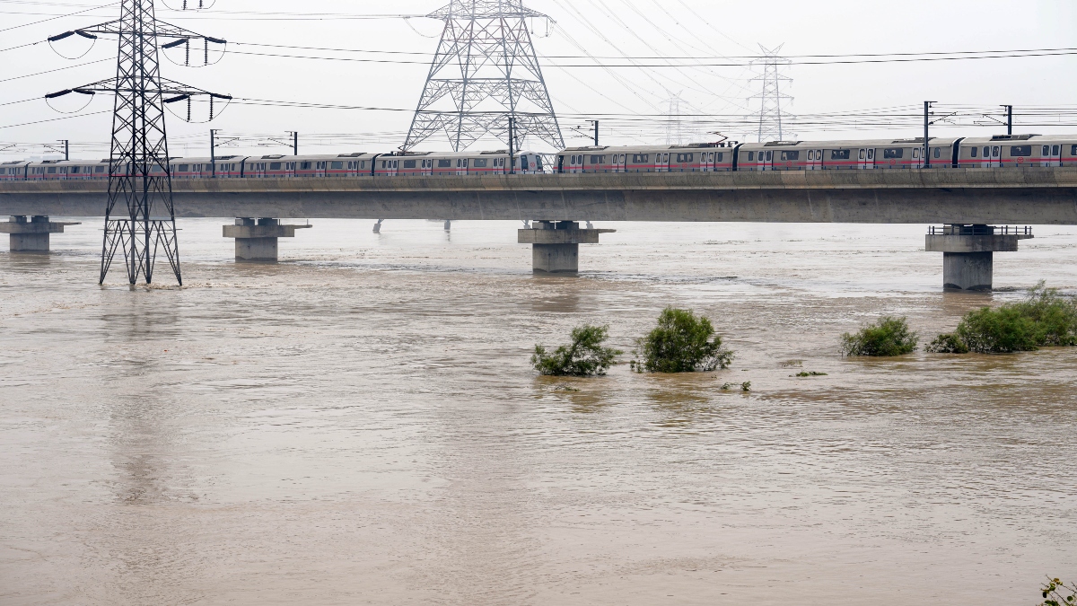 3 minors go bathing in flooded Delhi despite warnings, die