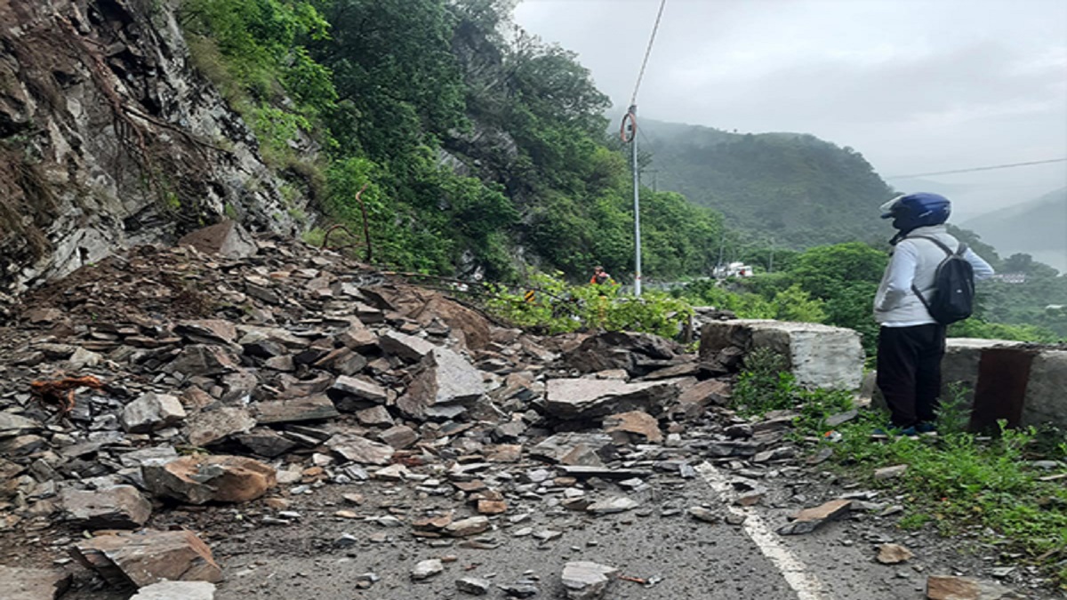 Uttarakhand rains: Gangotri-Yamunotri Highway blocked due to falling debris, traffic hit in region