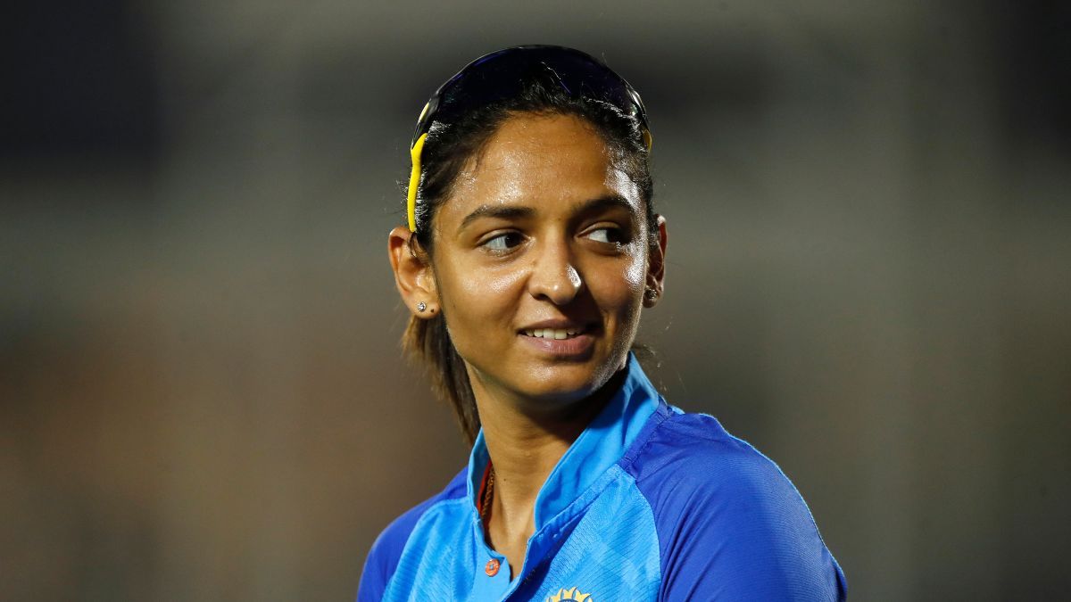 Harmanpreet Kaur set to be slapped with heavy fine for her behaviour in 3rd ODI, in danger of facing a ban