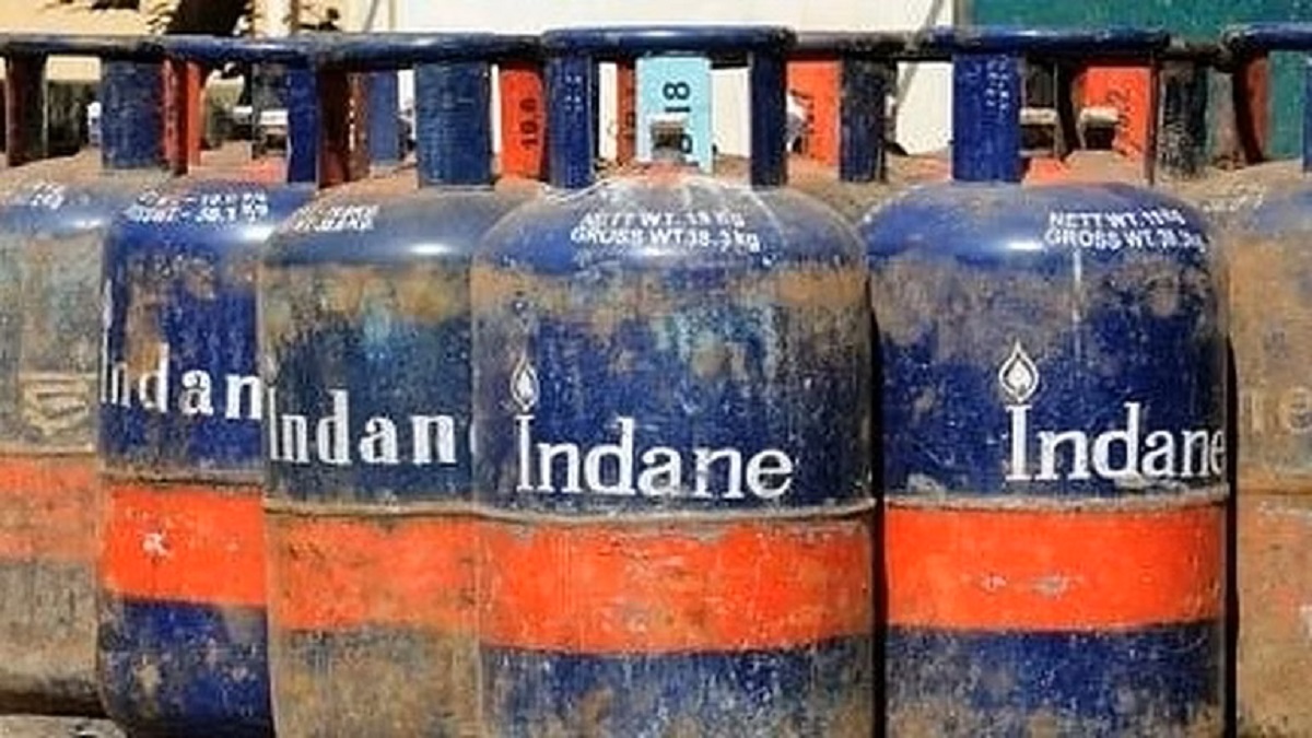 Commercial LPG cylinder prices increased by Rs 7; check revised rates here