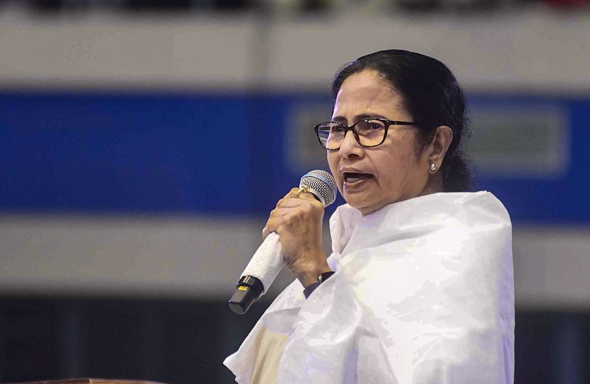 Mamata Banerjee hikes monthly allowance of Muslim clerics and Hindu priests