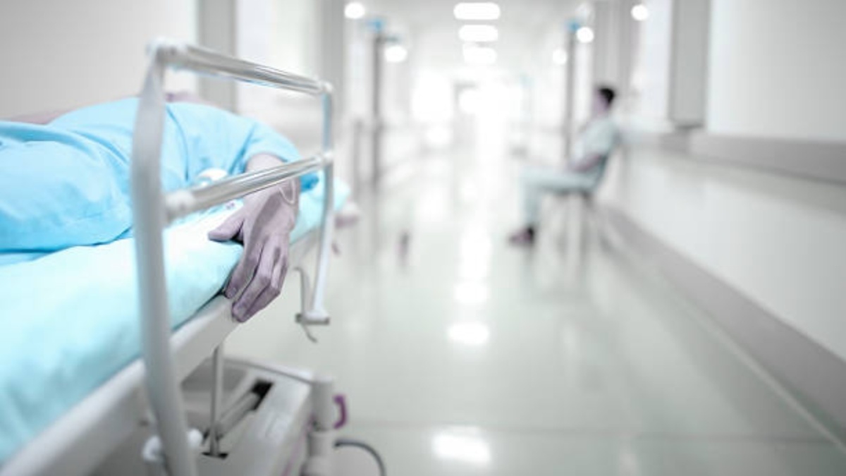 Solitary bed fills vacant hospital room, untouched by any presence or  activity. Vertical Mobile Wallpaper AI Generated 30466146 Stock Photo at  Vecteezy