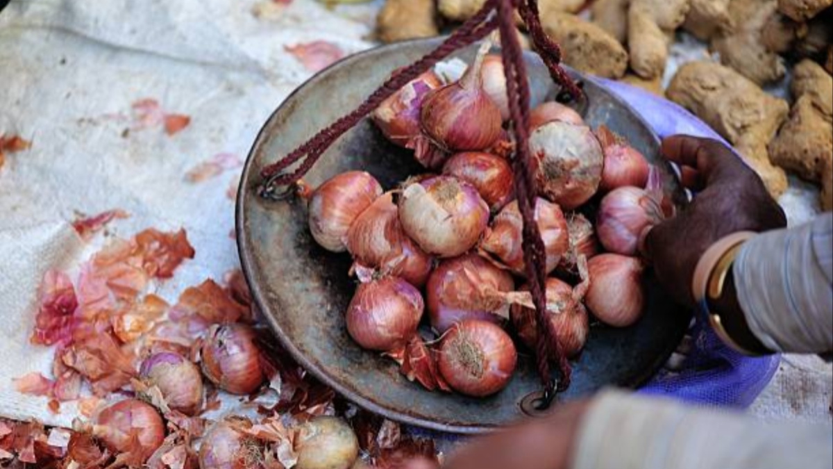 Delhi: Government to sell onions at Rs. 25 per kg in national capital from today