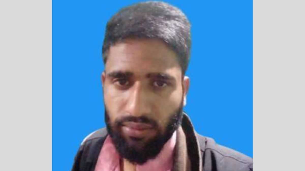Uttar Pradesh Ats Arrests Hizbul Mujahideen Terrorist From Kashmir