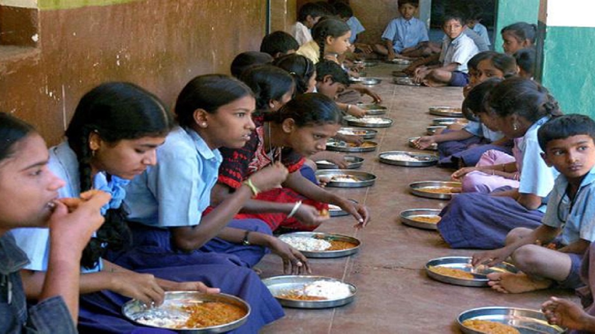 Delhi: At least 70 students fall sick after consuming mid-day meal in govt school in Sagarpur