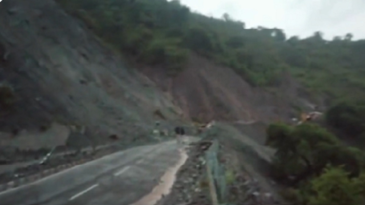 Himachal Pradesh Shimla Kalka road closed landslide National Highway 5 ...