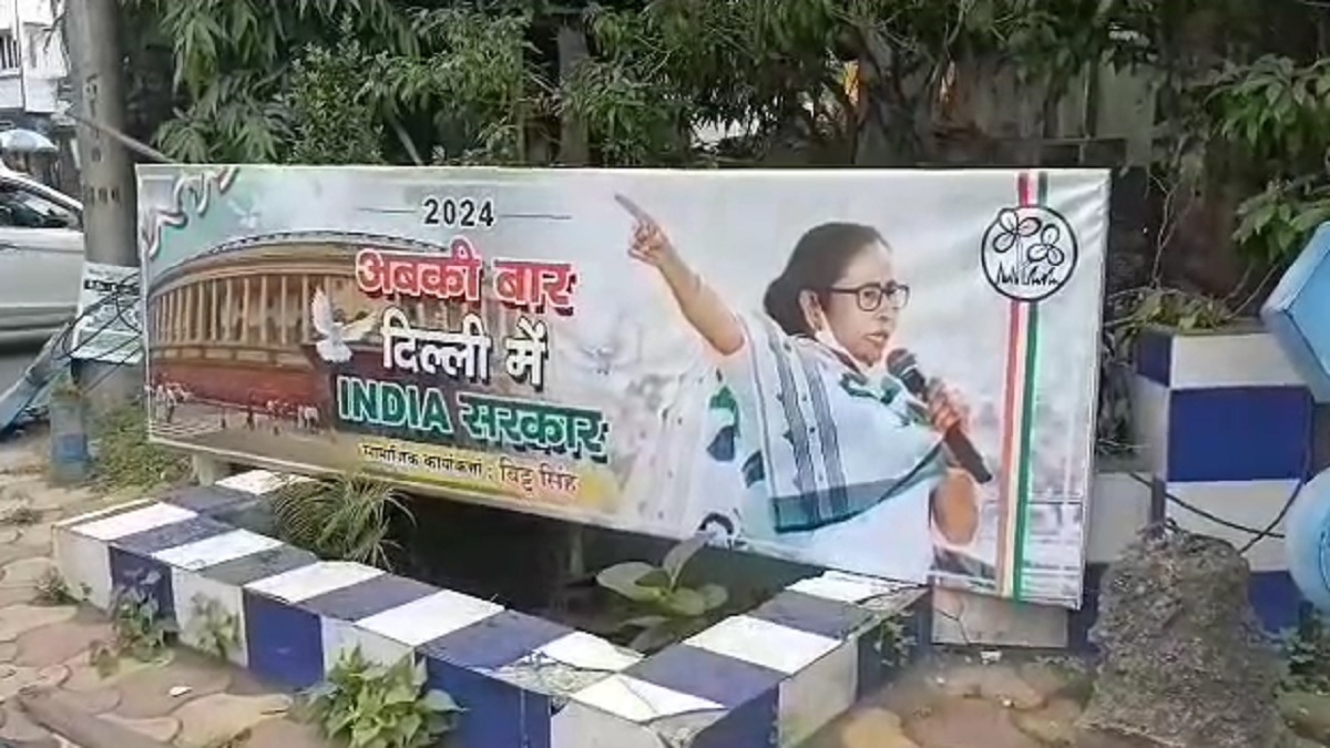 Posters saying 'Abki Baar Delhi Mei I.N.D.I.A Sarkar' with Mamata Banerjee's photo surface in Kolkata