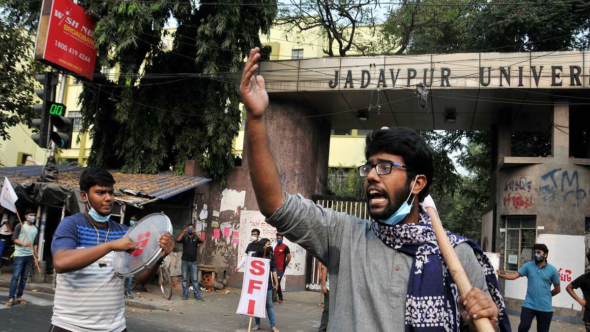 For the First Time in 40 Years, Jadavpur University Scraps Entrance Tests  in Arts Courses Amid Row - News18