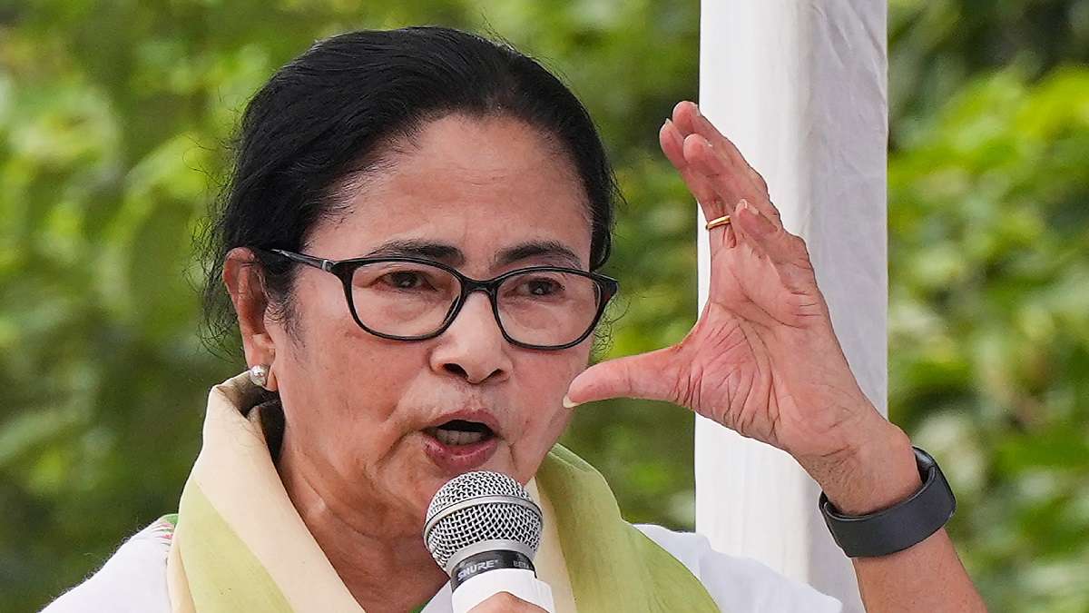 BJP may conduct Lok Sabha elections in December, says Mamata Banerjee