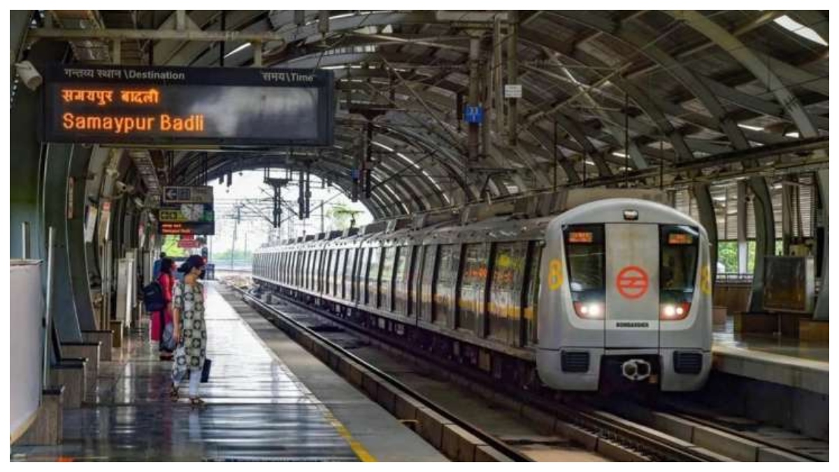 Delhi: 40-year-old man jumps in front of Metro at AIIMS station, dies