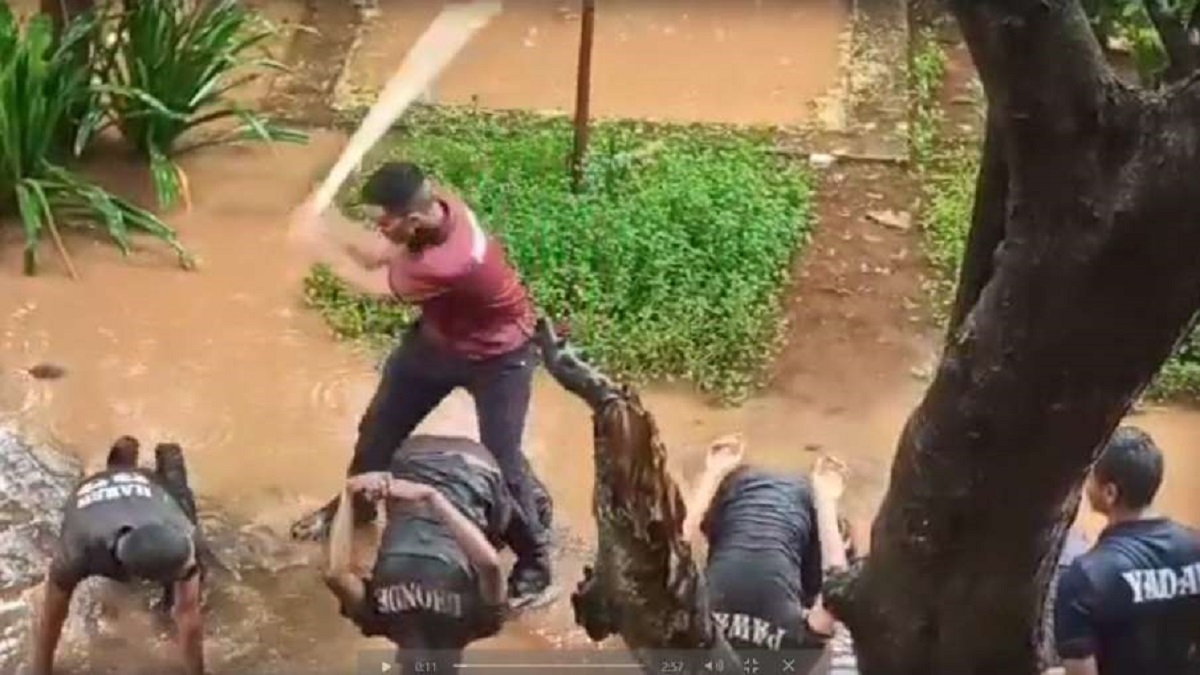 NCC students brutally beaten with face down in muddy water amid rain in Thane | WATCH Video