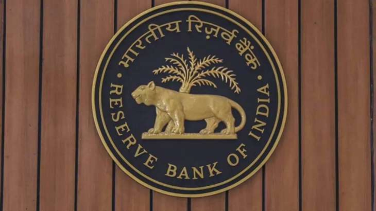 Banks should provide option to borrowers to switch over to fixed rate: RBI