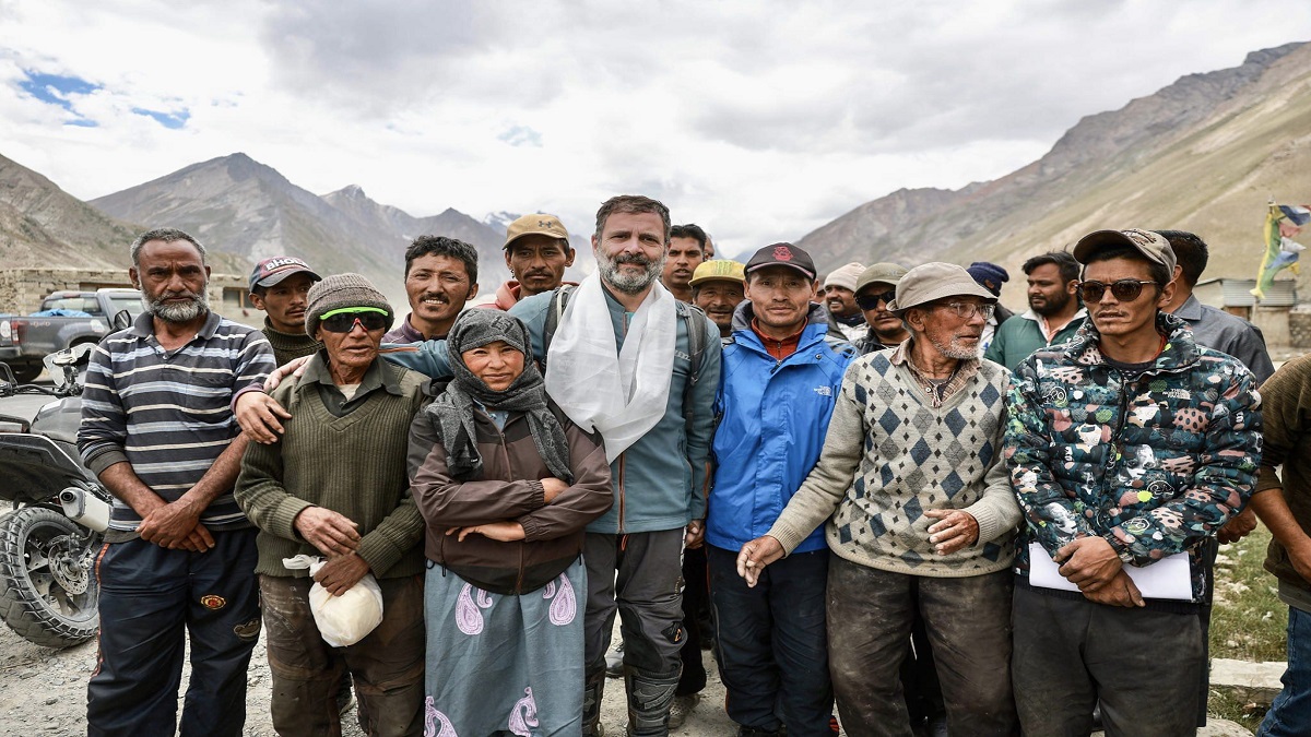 Congress leader Rahul Gandhi interacts with people in Kargil 