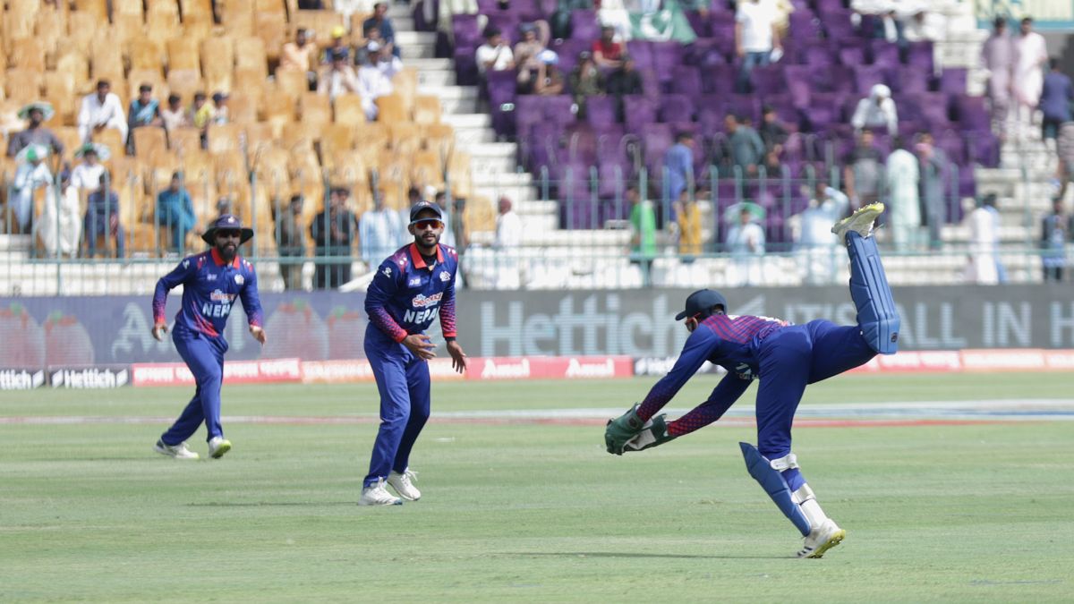 Watch | Nepal skipper Rohit Paudel sends back Imam-ul-Haq with a stunning direct hit in Asia Cup 2023