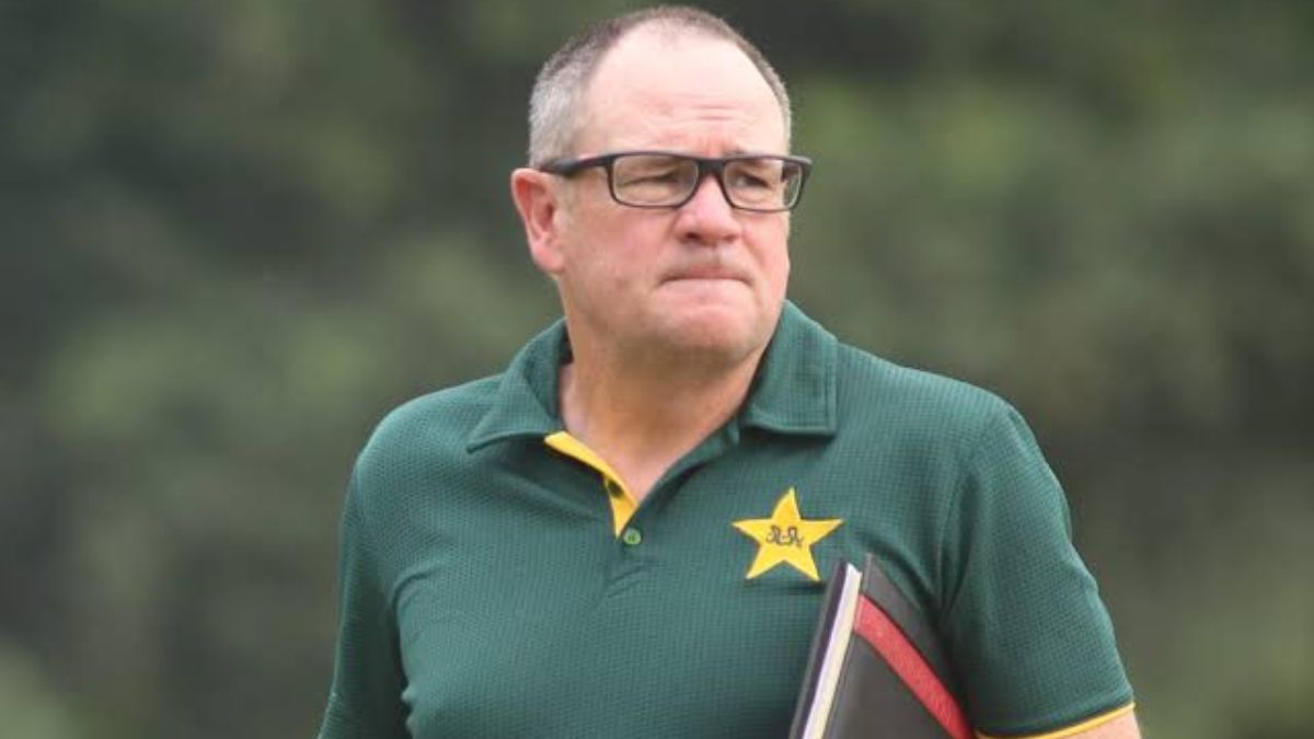 Pakistan's head coach Mark Coles steps down ahead of home series against South Africa