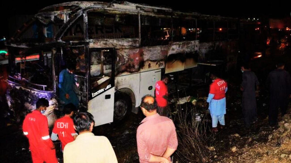 Pakistan: At least 18 die, 15 hurt as passenger bus catches fire in Faisalabad