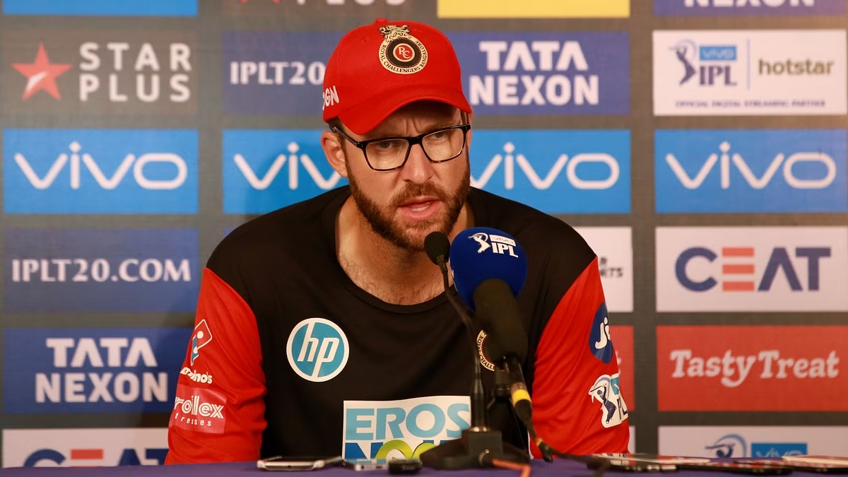 How Daniel Vettori performed as head coach in IPL previously, for RCB?