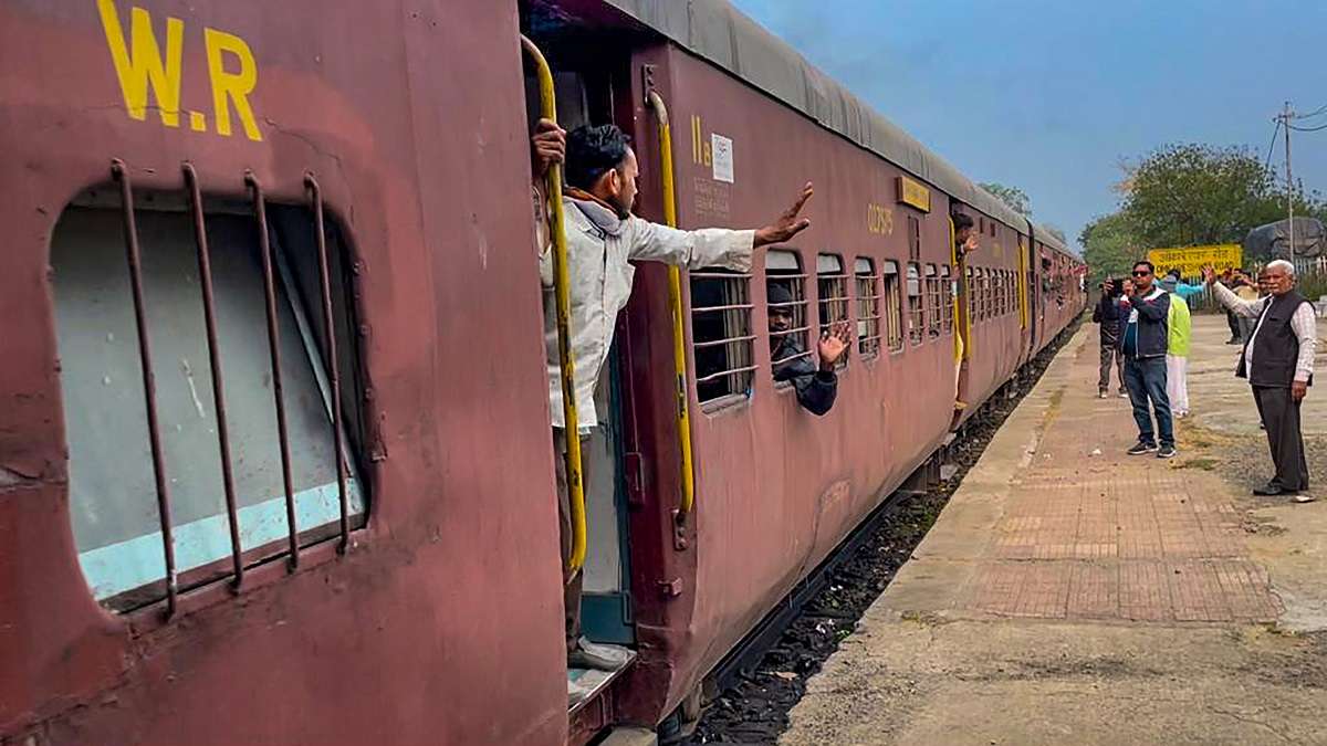 Maharashtra: Trains on Western Railway route to be affected due to upgradation work