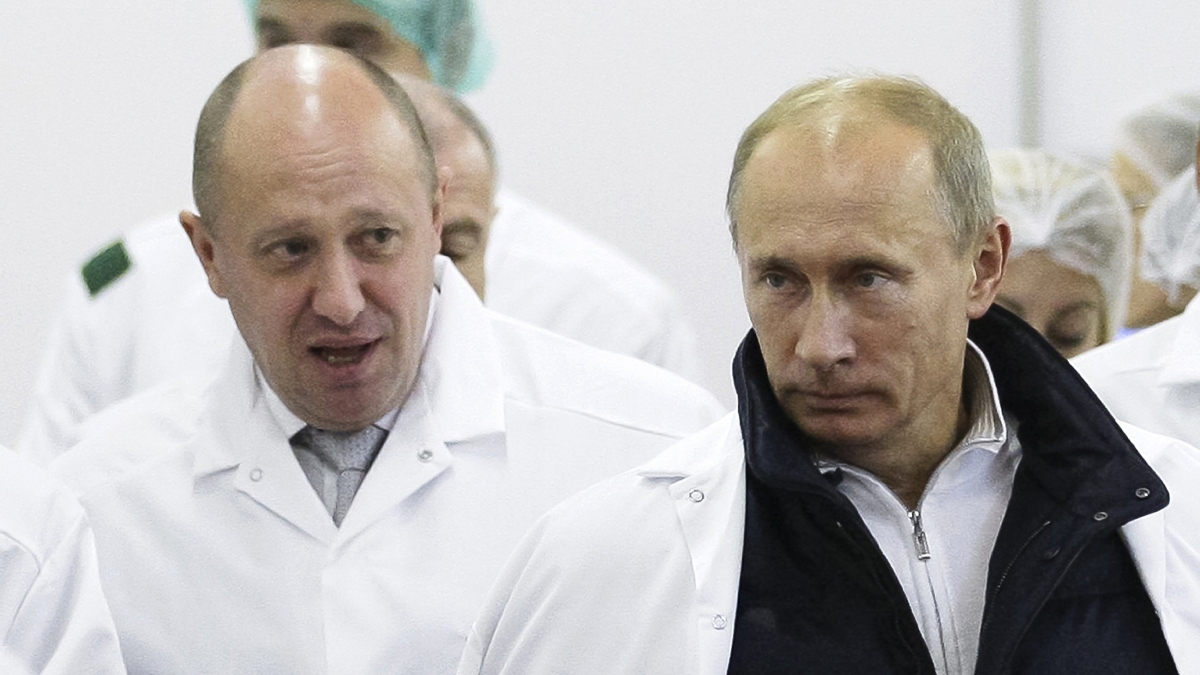 What was Putin doing during the plane crash that killed Wagner leader Yevgeny Prigozhin? | Read here