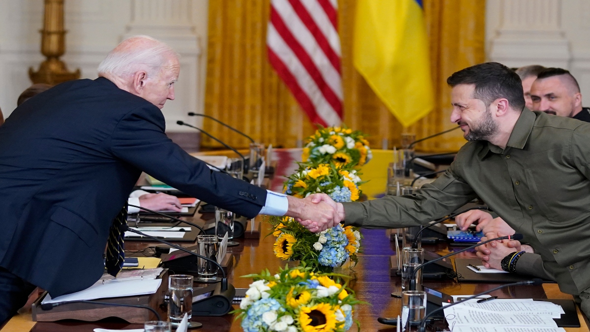 US: Biden hosts Zelenskyy at White House, announces military assistance package for Ukraine