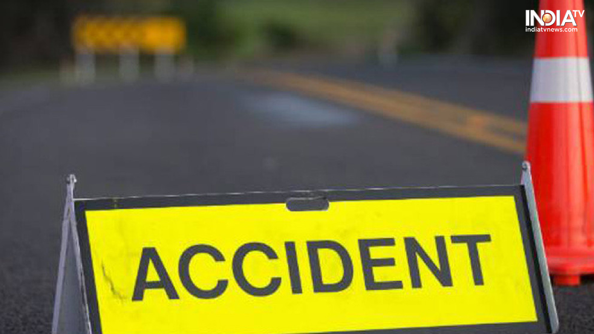 Karnataka: Five die, eight injured after KSRTC bus rams into lorry in Chitradurga district