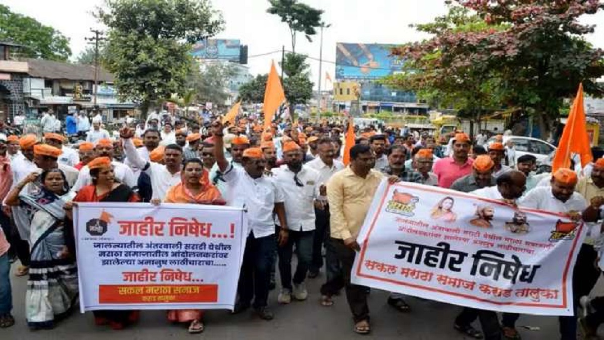 Uddhav-led Shiv Sena leaders reach Raj Bhavan, seek action against lathi-charge on Maratha protestors