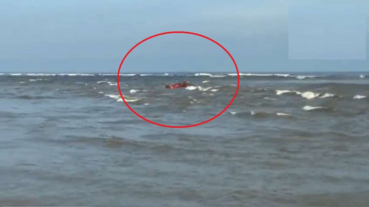 Odisha: Boat carrying eight fishermen capsises near Paradip coast, five rescued