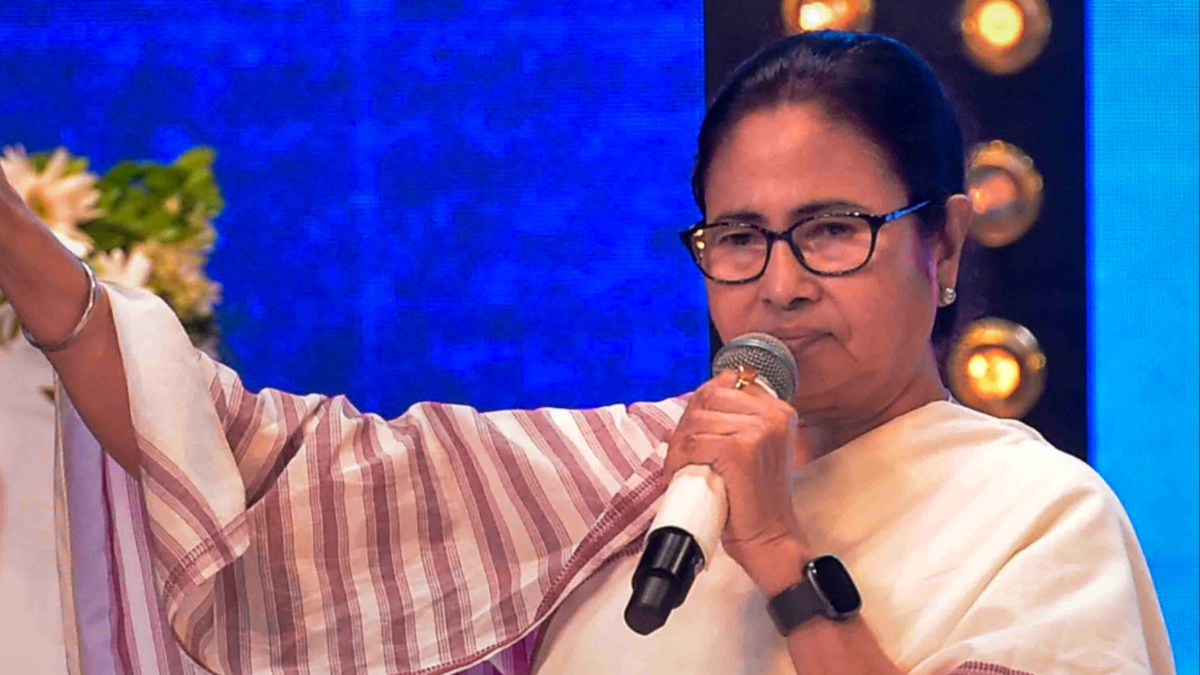 mamata-banerjee-joins-president-of-bharat-debate-questions-what