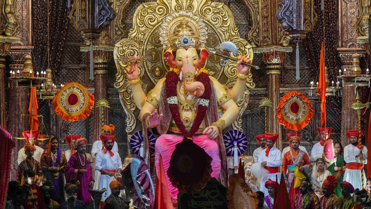 Lalbaugcha Raja first look