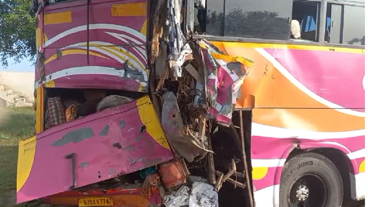 Rajasthan 11 dead 15 injured trailer hits bus Jaipur Agra Highway ...